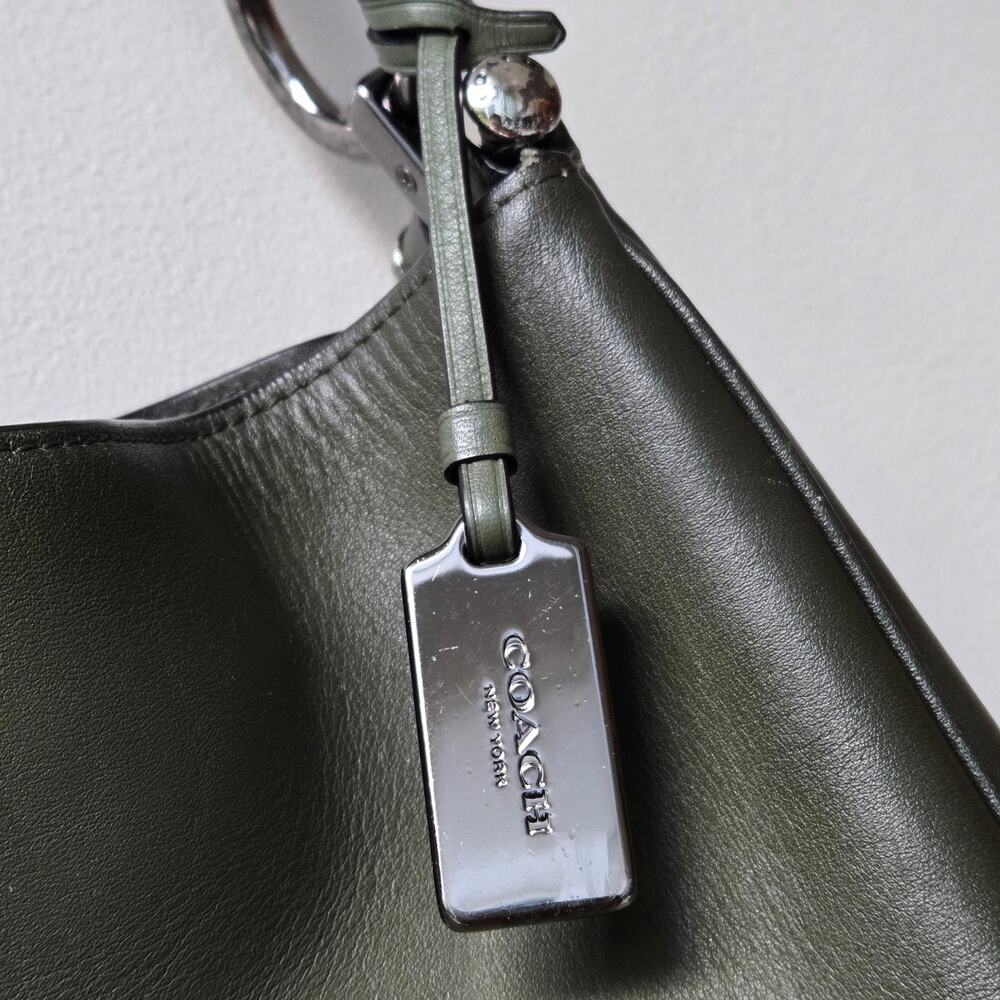 Coach Black and Gray Leather Shoulder Bag - Picture 8 of 16